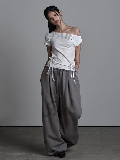asur Punching Unbalance Off-shoulder T-shirt - 3 colors