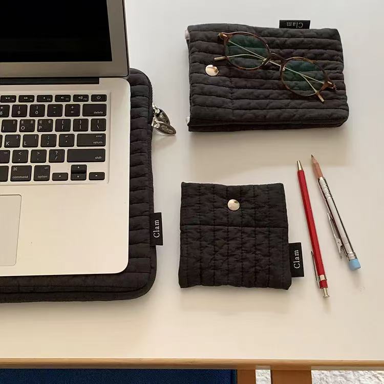 Clam Tablet & Laptop Case - 2 colors