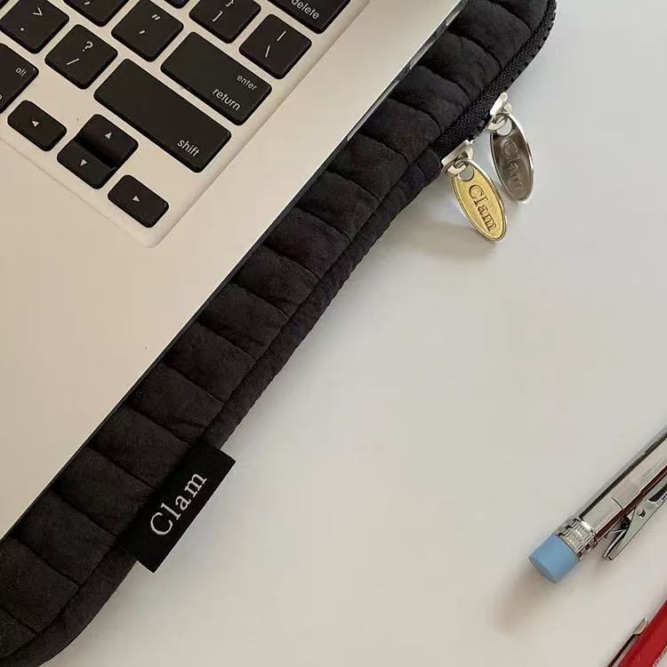 Clam Tablet & Laptop Case - 2 colors