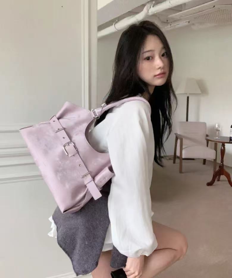 Stand Oil Lene Bag - 3 colors