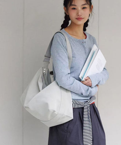 fennec Roomy Hobo Bag - 2 colors