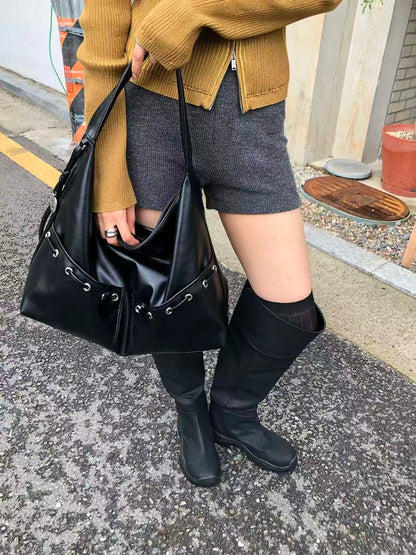RAIVE Cela Shoulder Bag - 2 colors