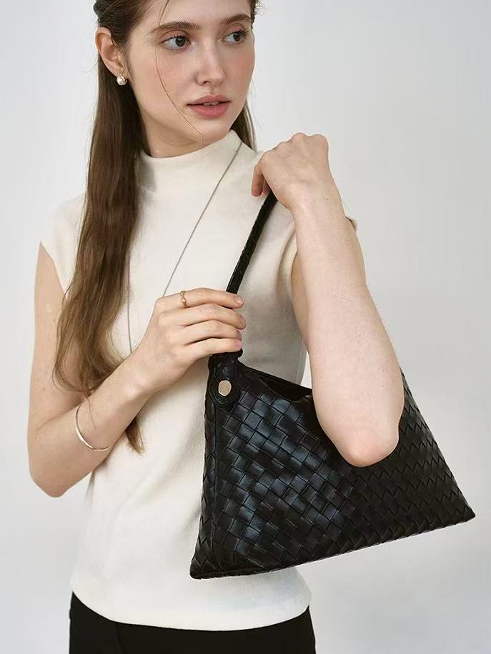 DONKIE Rive Shoulder Bag - 7 colors