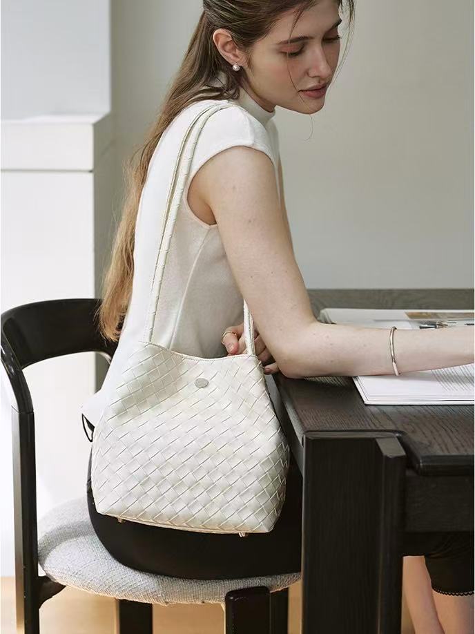 DONKIE Maro Shoulder Bag - 9 colors