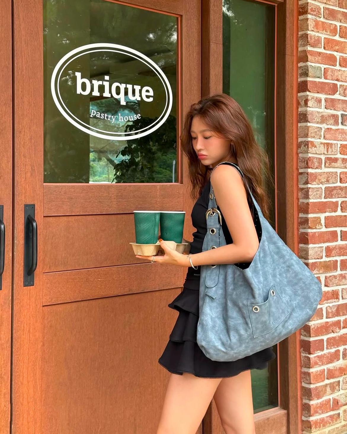 Leterie Buckle Reversible Shoulder Bag - 7 colors