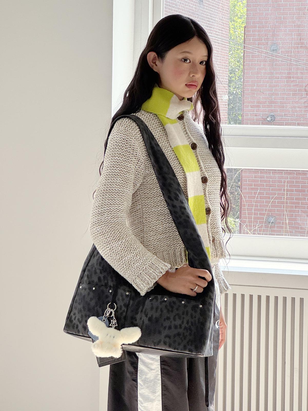 fennec Bash Slouchy Bag - 4 colors