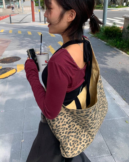 Leterie Buckle Reversible Shoulder Bag - butter & leopard