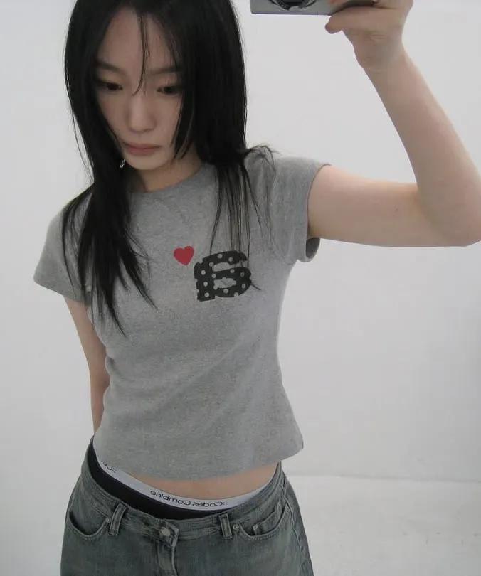 aeae Dot Small Letter Tee - 8 colors