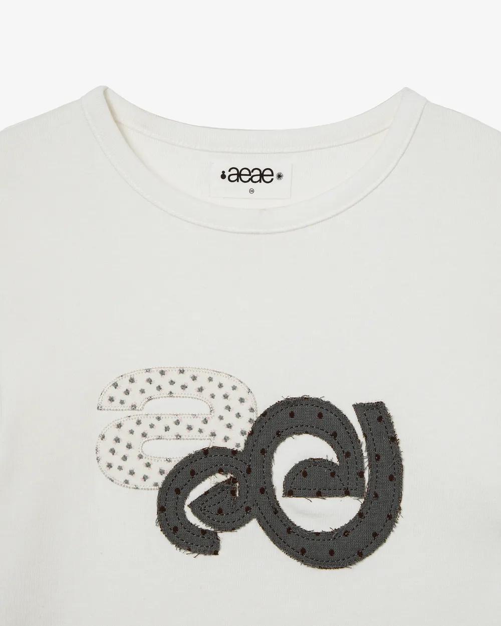 aeae Applique Flower Logo Tee - 3 colors