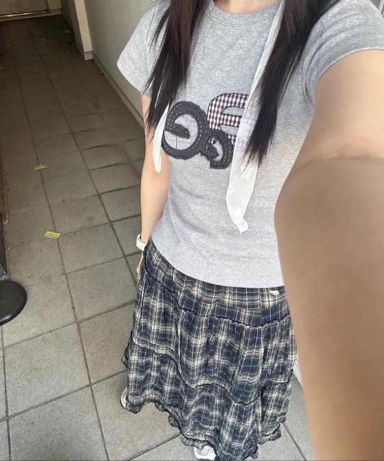 aeae Applique Flower Logo Tee - 3 colors