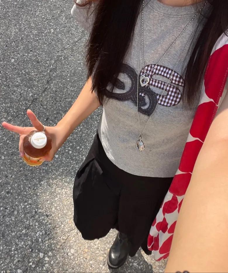 aeae Applique Flower Logo Tee - 3 colors