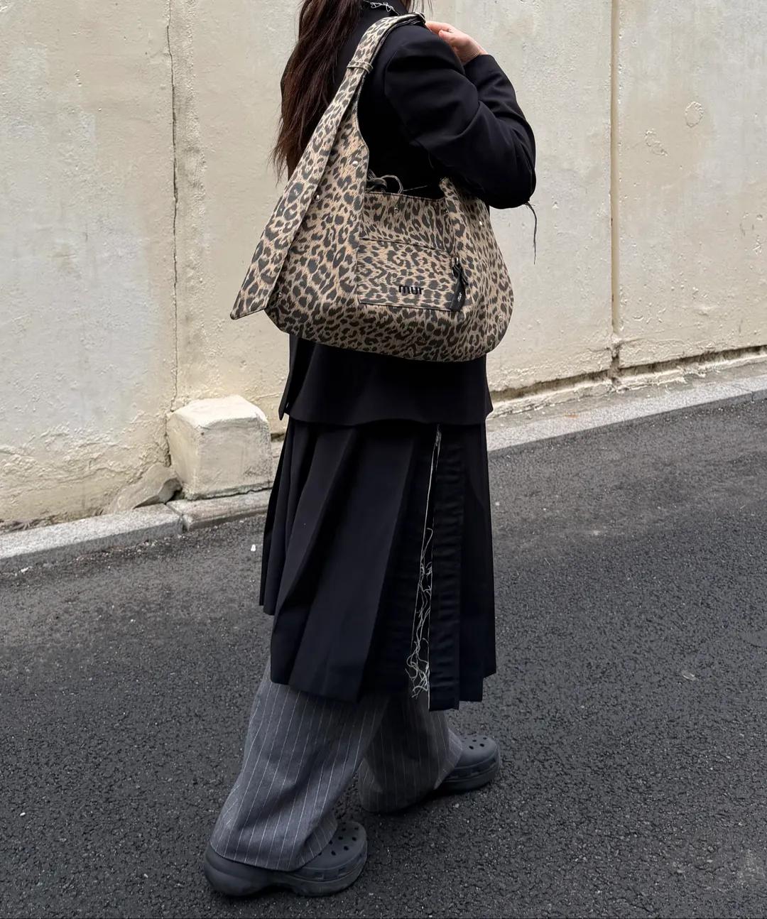 mur Reversible Polar Hobo Bag - 5 colors