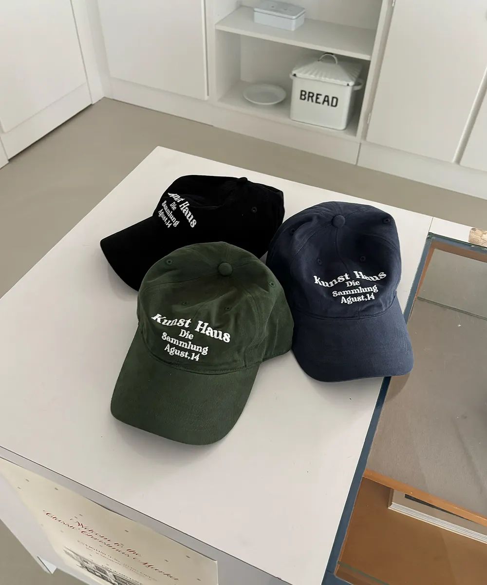 DUMARO Kunst House Cotton Ball Cap - 38 colors